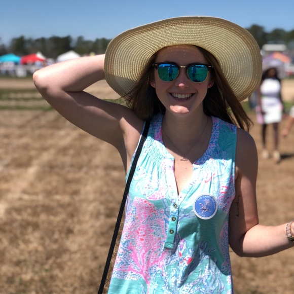 Meet your Posher, Morgan - Picture 3 of 7